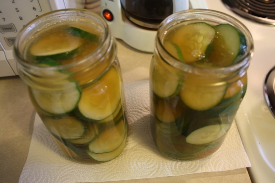 Quick Summer Pickles